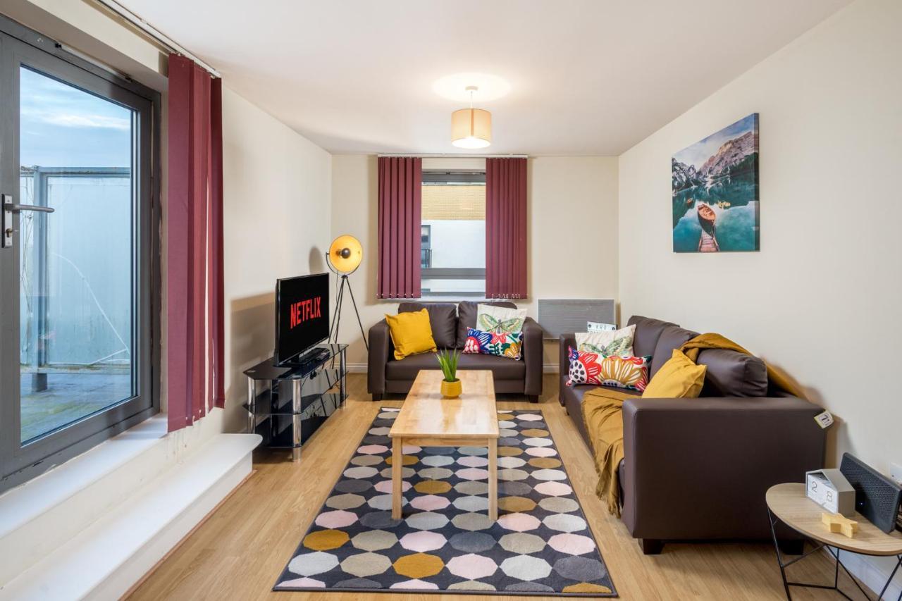 Apartment Central Watford Stylish 2 Bedroom Serviced With Free Parking Watford (Hertfordshire)