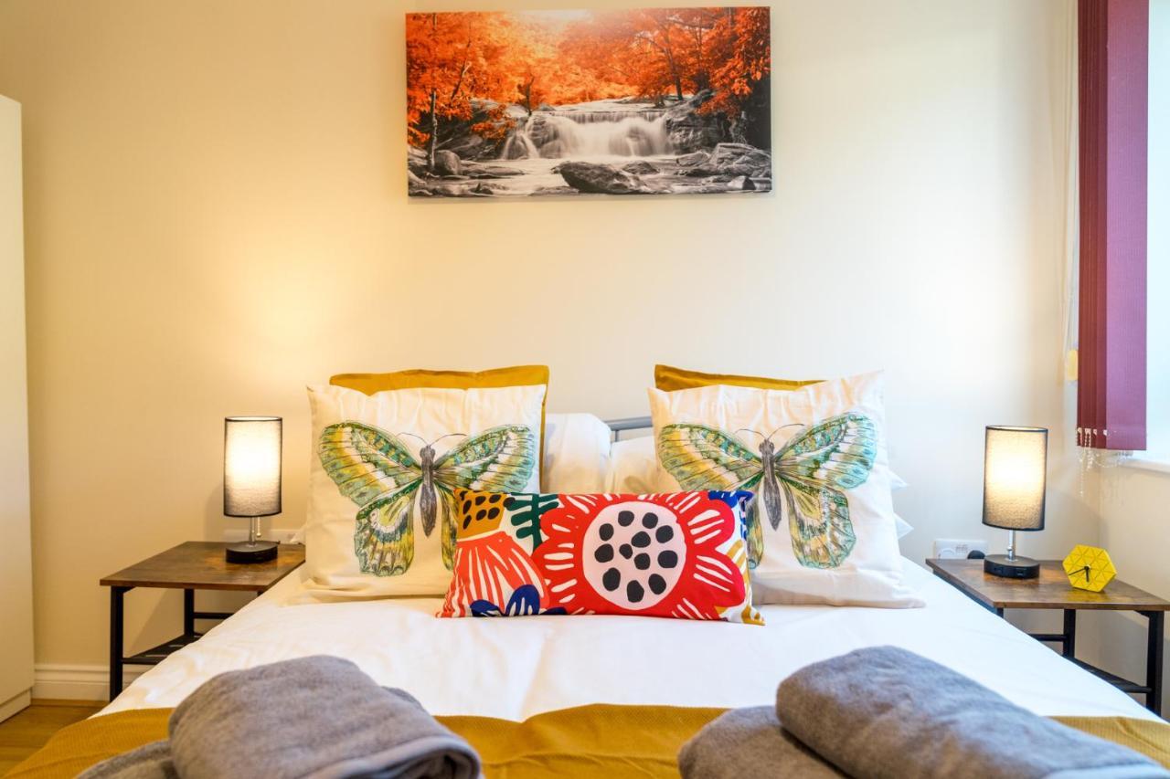 Apartment Central Watford Stylish 2 Bedroom Serviced With Free Parking Watford (Hertfordshire)