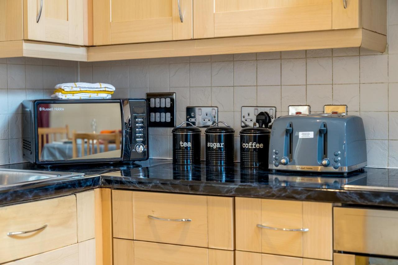 Central Watford Stylish 2 Bedroom Serviced With Free Parking Watford (Hertfordshire)