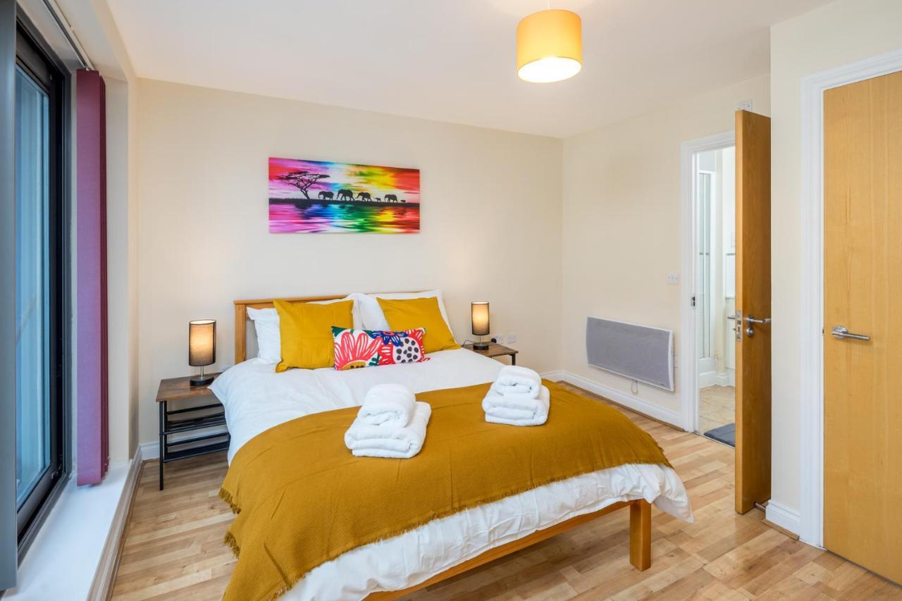 Central Watford Stylish 2 Bedroom Serviced With Free Parking * Watford (Hertfordshire)