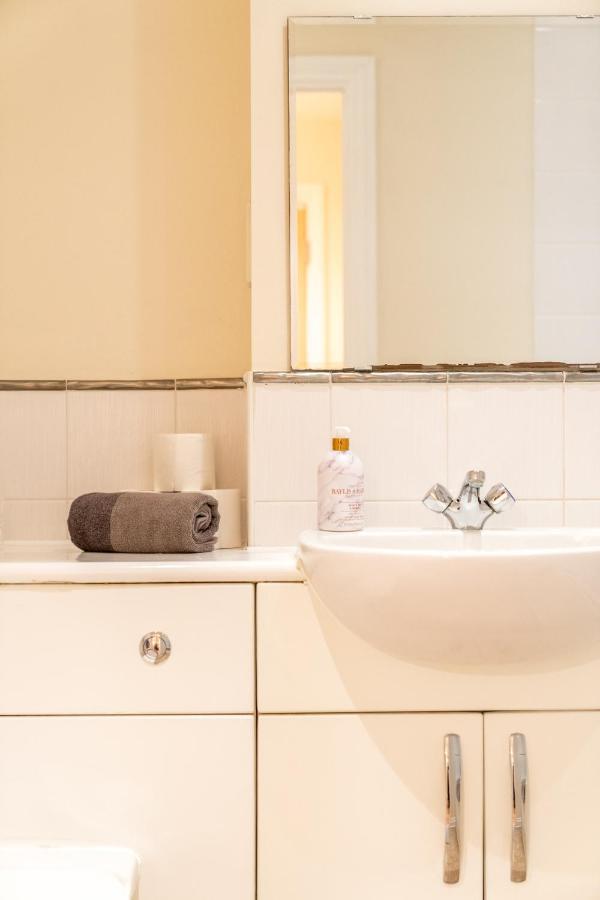 Apartment Central Watford Stylish 2 Bedroom Serviced With Free Parking